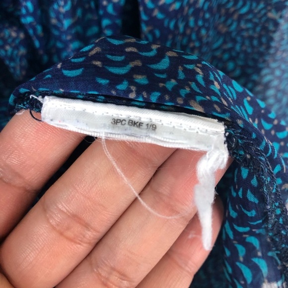 Roxy- Beach style blouse size: Small - Picture 12 of 12